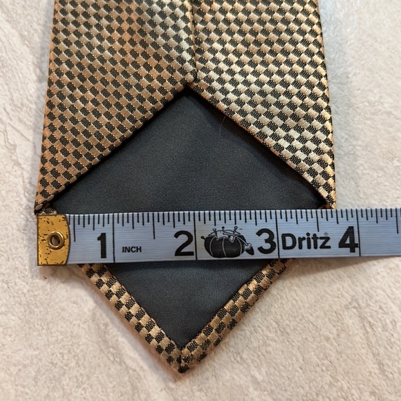 Vanzon Black & Gold checkered Tie - Picture 3 of 5